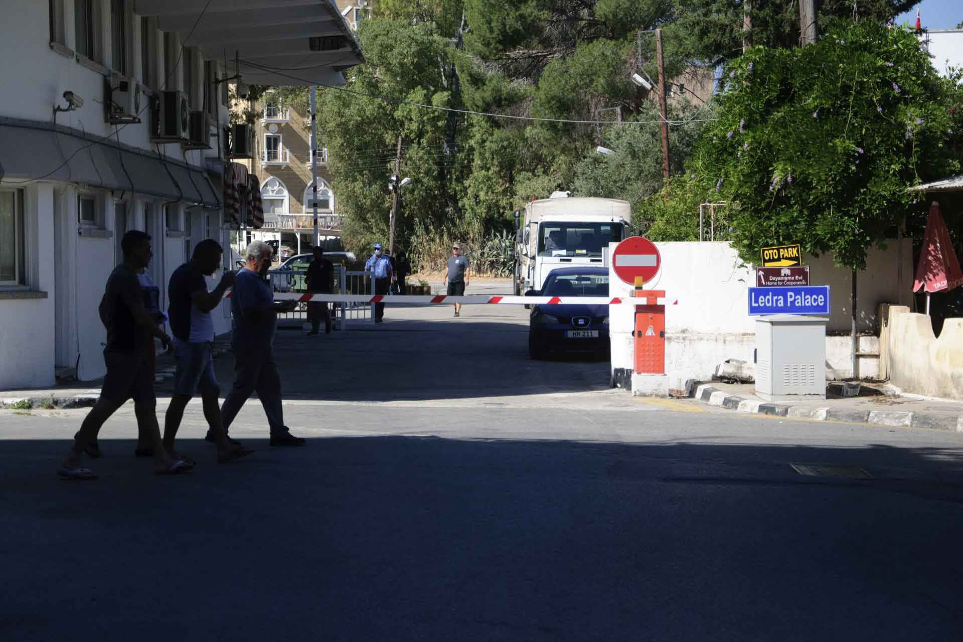Ledra Palace barikatında polisin dur uyarısına rağmen Kuzey’e geçen şahıs tutuklandı