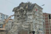 Depremin altıncı günü: Can kaybı 20 bin 665'e yükseldi