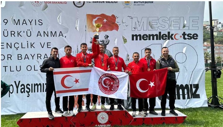 Kıbrıslı Türk atlet Hakan Tazegül, Samsun Yarı Maratonu’nda birinciliği elde etti