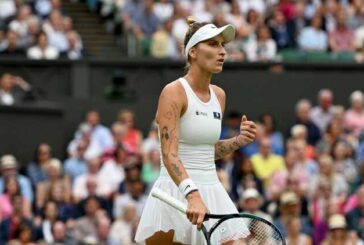 Wimbledon'da Marketa Vondrousova tek kadınlarda şampiyon oldu
