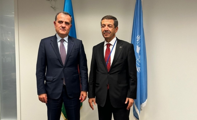 Ertuğruloğlu, Azerbaycan Dışişleri Bakanı Bayramov ile görüştü