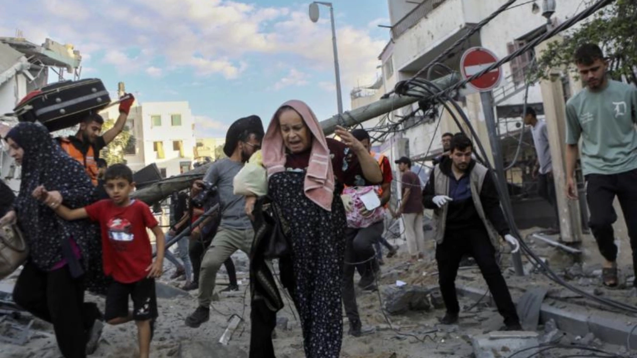 UNRWA 7 Ekim’den bu yana Gazze’de 600 bin kişinin yerinden edildiğini açıkladı