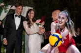 Milli voleybolcu Ayça Aykaç ile antrenör Mert Altıntaş'la evlendi