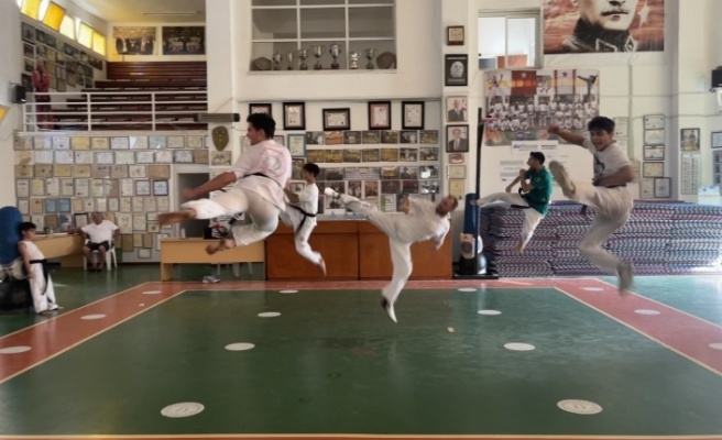 Taekwondocular “Zor Hareketler” yaptı