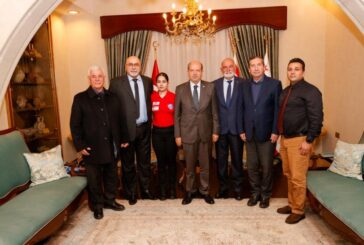 Cumhurbaşkanı Ersin Tatar, Kuzey Kıbrıs Bilardo Federasyonu yönetimi ve milli sporcu Alara Ghaffari’yi kabul etti