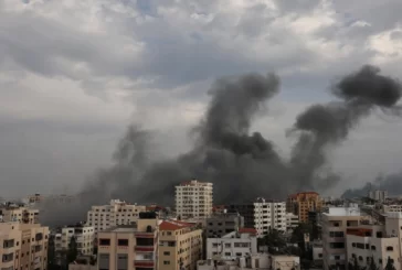 İsrail, saldırılarını sürdürdüğü Gazze'de 340 doktor ve sağlık çalışanını öldürdü