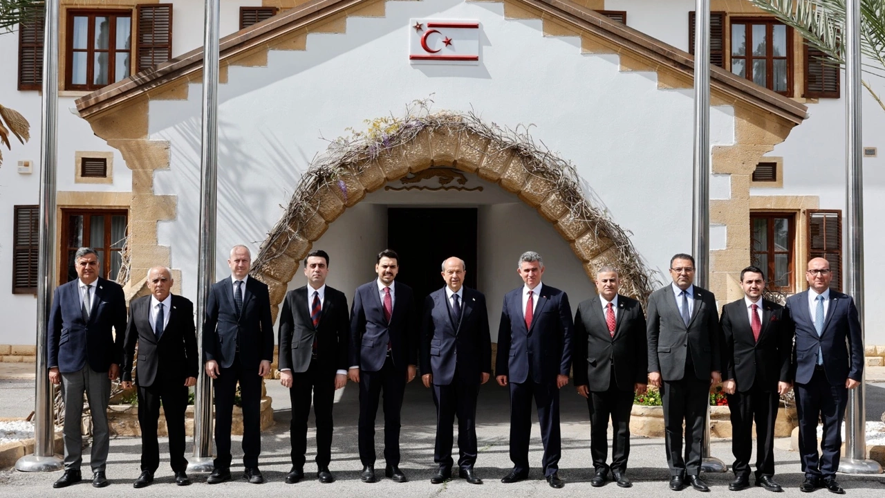 Tatar, Yurtdışı Türkler ve Akraba Topluluklar Başkanlığı heyetini kabul etti