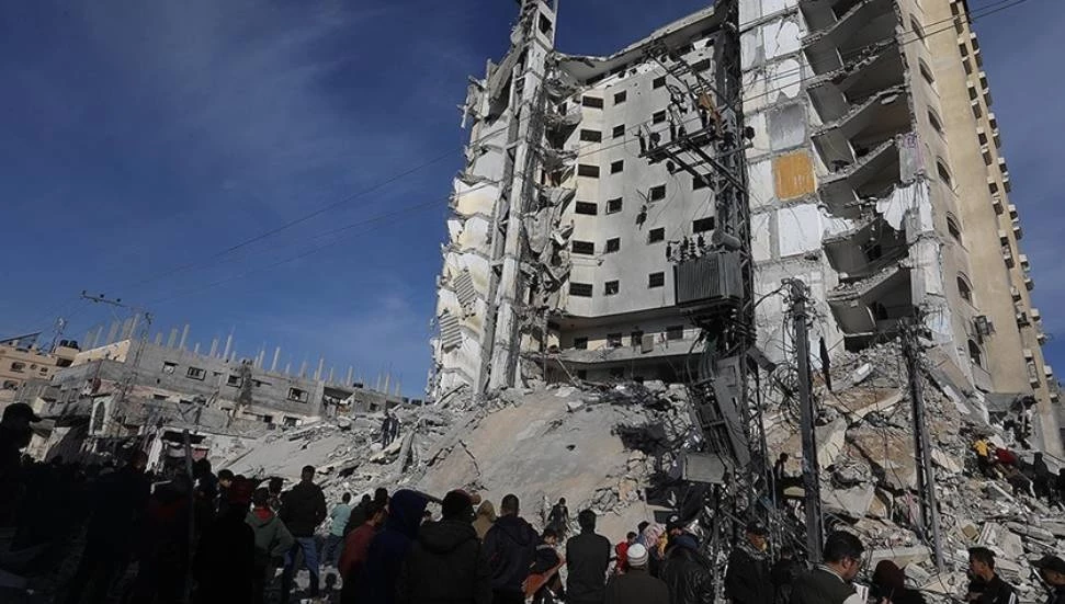 Gazze’deki hükümet: İsrail son 2 günde yardım merkezlerini hedef alan 5 katliam gerçekleştirdi
