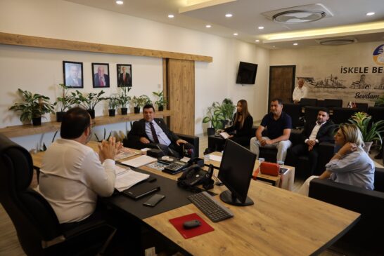 İskele Belediye Başkanı Sadıkoğlu, DAÜ Rektörü Kılıç ile görüştü