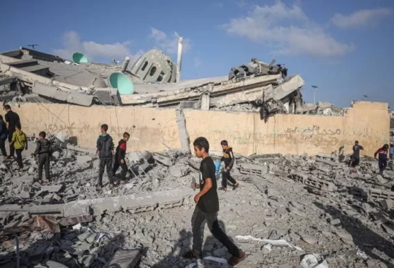 İsrail'in 204 gündür saldırılarını sürdürdüğü Gazze'de can kaybı 34 bin 388'e çıktı