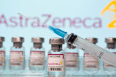 AstraZeneca, Covid aşısının yan etkiye neden olabileceğini ilk kez kabul etti