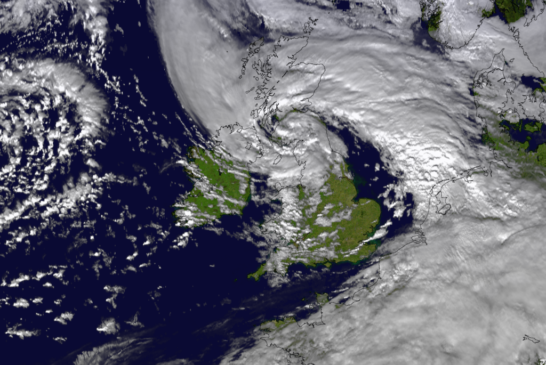İklim değişikliği, Birleşik Krallık ve İrlanda'da fırtına ve yağışları yüzde 20 daha yoğun hale getirdi