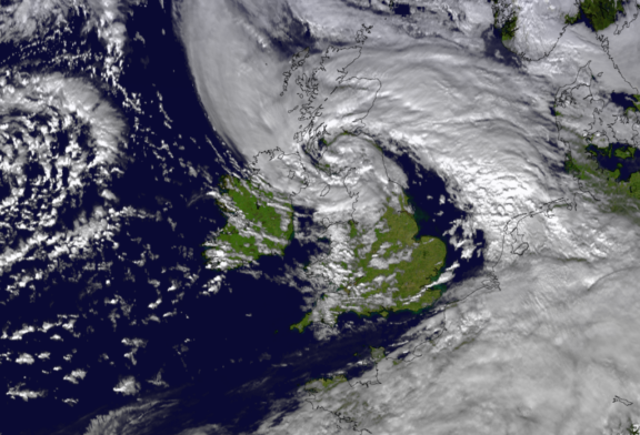 İklim değişikliği, Birleşik Krallık ve İrlanda'da fırtına ve yağışları yüzde 20 daha yoğun hale getirdi